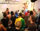 Partouze en boite gay (GuysGoCrazy)
