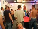 Partouze en boite gay (GuysGoCrazy)