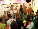 Partouze en boite gay (GuysGoCrazy)