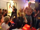 Partouze en boite gay (GuysGoCrazy)