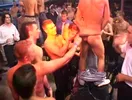 Méga touze en boite gay (GuysGoCrazy)
