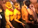Méga touze en boite gay (GuysGoCrazy)
