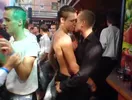 Méga touze en boite gay (GuysGoCrazy)
