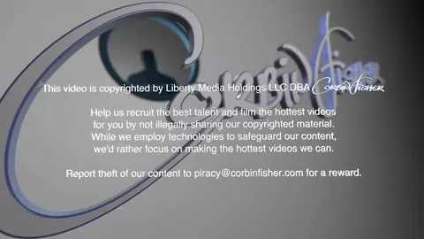 Andy befüllt Travis