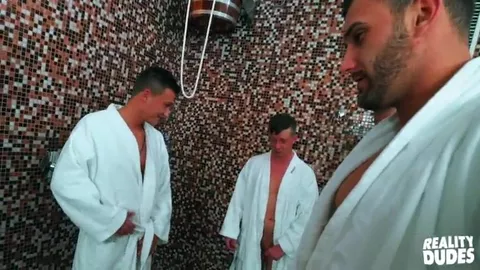 Orgía gay en la sauna