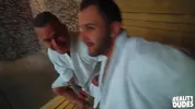 Orgia gay in sauna
