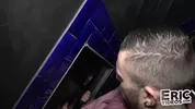 Mathieu Ferhati se fait pomper par un rebeu soumis au glory hole