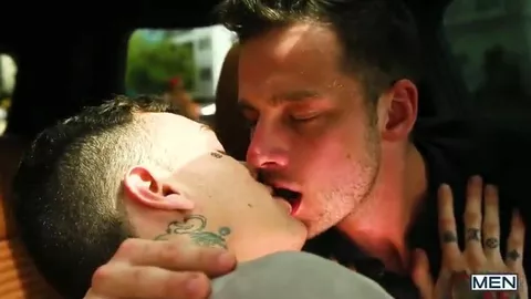 The Driver, partie 3 — Damon Heart baise Luis Rubi