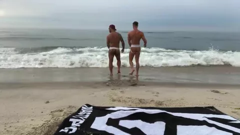 Session de sexe sur la plage