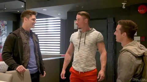 Durchnahme nach dem Gym — Nikko Russo & Pierre Fitch