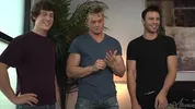 Tre manzi pompati in trenino anale
