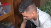 Guapo invita al colega para que también se la chupen