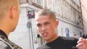 Kaleb Cross endormi se fait sucer discrètement par Max Trey
