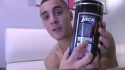 Fabian Esteban prova il masturbatore Fleshlight