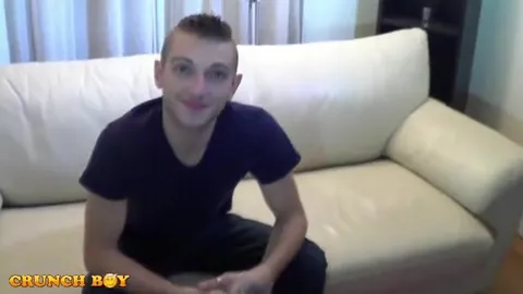 Polvo con un joven español de vacaciones en París