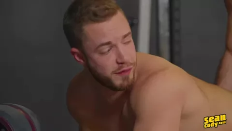 Quadra viril prof de yoga *b*s* de son élève