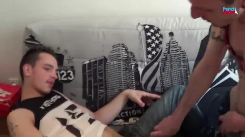 Passif soumis français (bareback)