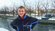 Ich habe einen jungen blonden Ex-Fußballer fürs Ausziehen bezahlt