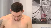 Alex Morgan follado por su amigo bisexual James Huck