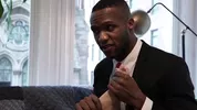 Manuel Skye et Andre Donovan offrent une double péné à Ian Greene