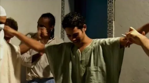 Partouze au bled (porno beur gay)