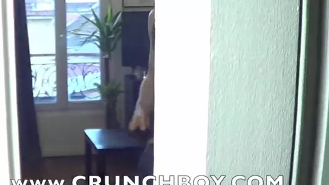 Sexo gay sem camisinha filmado por Fabien na região de Paris