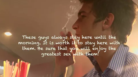 Novinhos lisinhos numa orgia