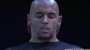 Sean Zevran si becca un pompino sbavato nel backroom