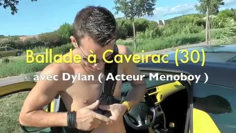 Jeunes mecs français se sucent en pleine forêt