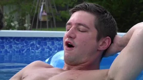 Foda animal na chuva: Chandler Mason e Colby Chambers
