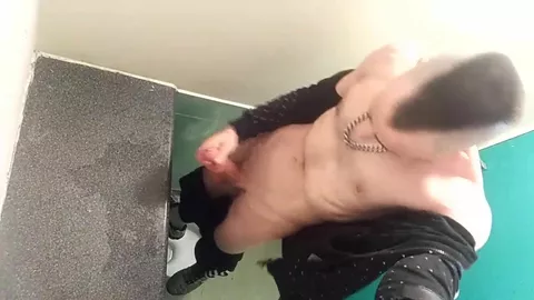 Lascar inglês exibicionista, 25