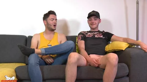 Flerte fofo vira sexo sem freio