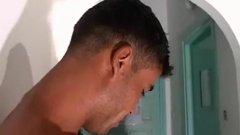 Argelino viril recibe una buena mamada