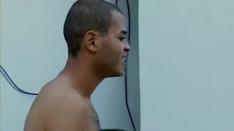 Jeune gay se fait tourner par deux arabes