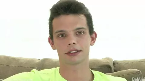 Jack Harrer – guapo y natural (gay)