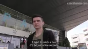 Czech Hunter 374: un joven hetero de gigoló por unas horas