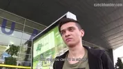 Czech Hunter 374: un joven hetero de gigoló por unas horas