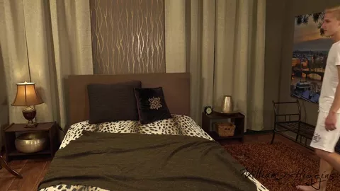 Masaje gay con final feliz para Alan