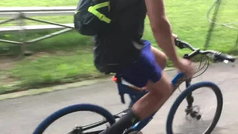 Une érection sur mon vélo