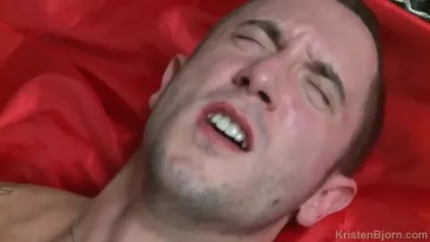 Reality Porn: Sergio Serrano & Elio Guzman | Kristen Bjorn