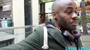 Mestizo hetero acepta dinero para que se lo follen