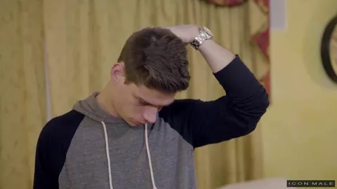 Jeune gay discret sort du placard