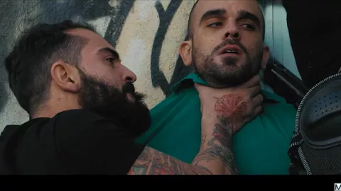 Batman V Superman – Parodie Porno Gay – Topher DiMaggio and Damien Crosse