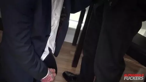 Rogue Status y Reid Thrasher