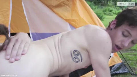 Sodo de scoots au campement