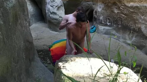 HelixStudios – POV: Bareback Beach – Andy Taylor, Kody Knight