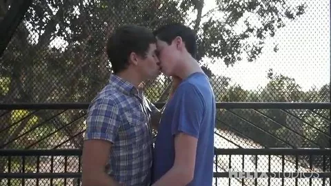 HelixStudios – Signature Seduction – Andy Taylor, Davey Brooks