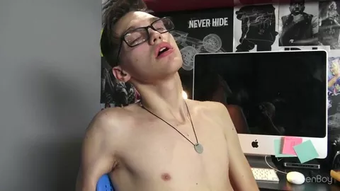 HelixStudios – 8teenboy – Dustin Cook Solo Session