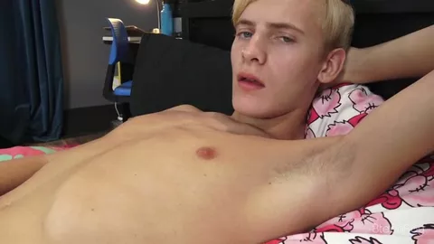 HelixStudios – 8teenboy – Adam Hunt Solo Session