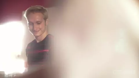 HelixStudios – Tightly Packed – Max Carter, Ezra Michaels